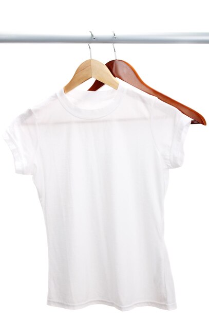 Photo white tshirt on hanger isolated on white