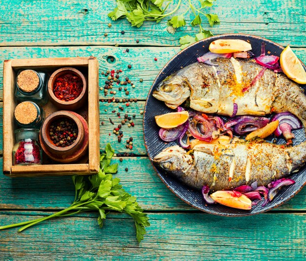 Photo whole baked rainbow trout.