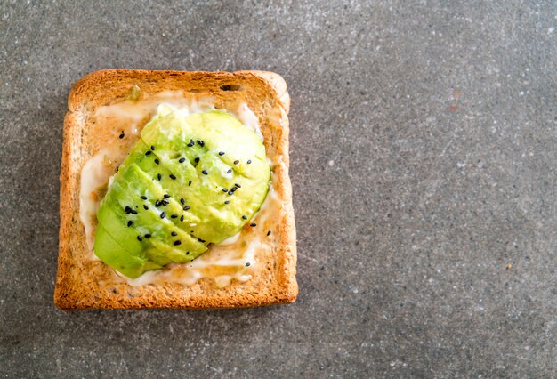 wholewheat bread toast with avocado