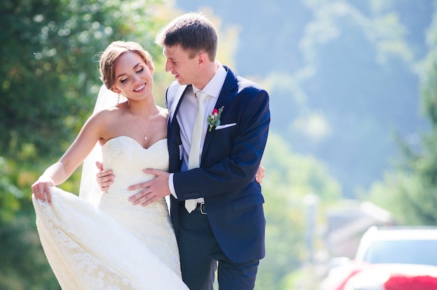 Widding couple outside