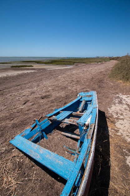 포르투갈 Algarve에 위치한 Ria Formosa marshlands의 넓은 전망.