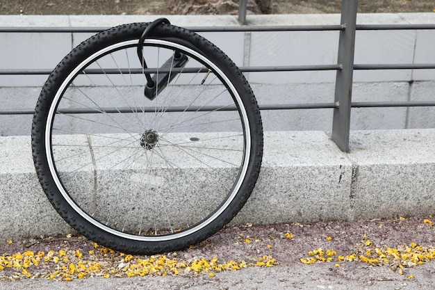 Wiel van gestolen fiets