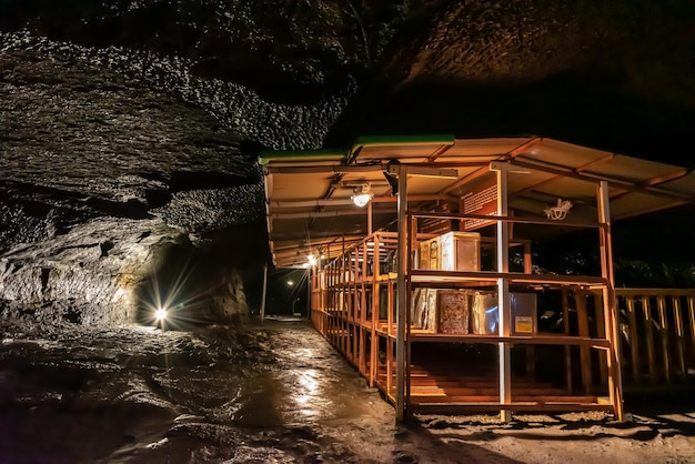 Grotta del vento grotta di ghiaccio a fugaku in giappone la grotta del vento di fuji fugaku