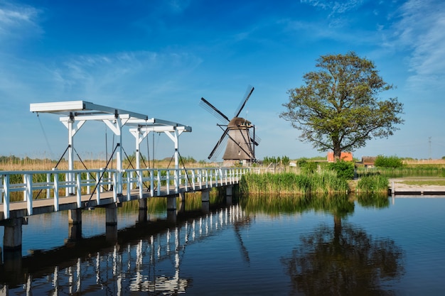 Windmolens bij Kinderdijk in Holland. Nederland