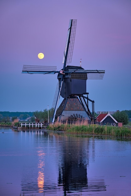 Windmolens bij Kinderdijk in Holland Nederland