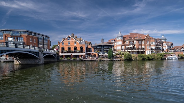 Photo windsor and river thames