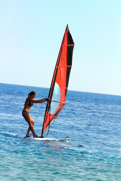 Windsurf surfer girl