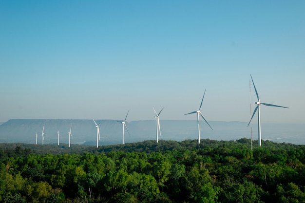 Foto windturbines produceren elektriciteit de schone energie