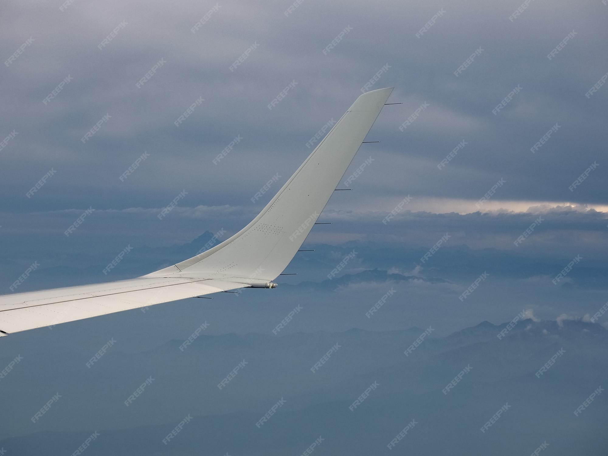 Premium Photo | Wingtip Winglet To Improve Aircraft Drag