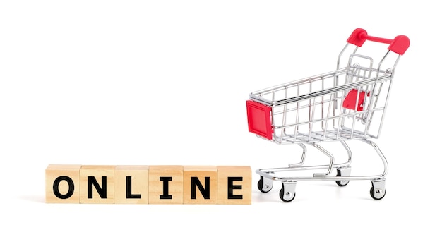 Winkelwagen geïsoleerd op een witte achtergrond geschikt voor marketing en online shopping concept