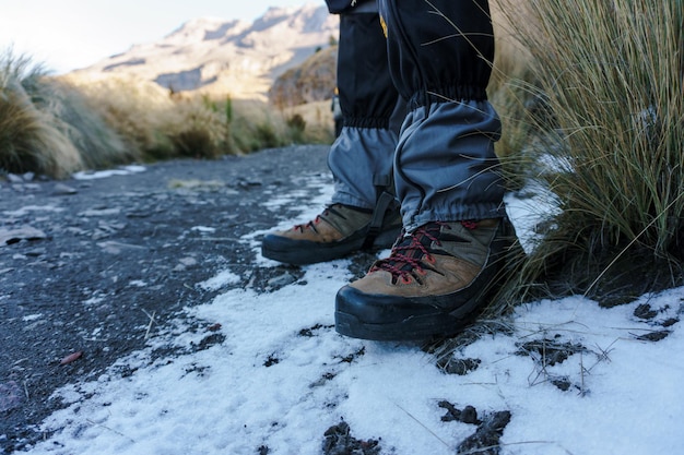 Photo winter hiking shallow depth of field