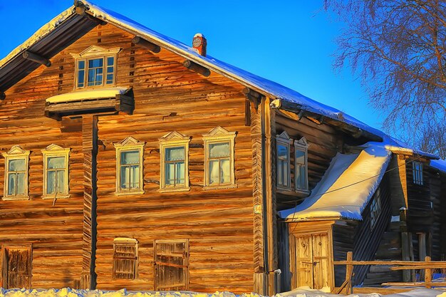 冬の風景 ロシアの村 北の木造住宅