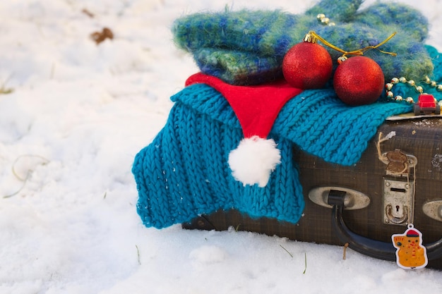 Foto valigia per le vacanze invernali.consigli di viaggio