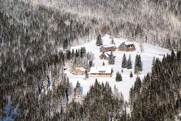 Foto winterlandschap rond mala upa, reuzengebergte (krkonose), noord-bohemen, tsjechië
