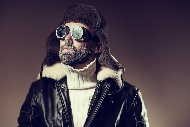 winterportret van een man met bril