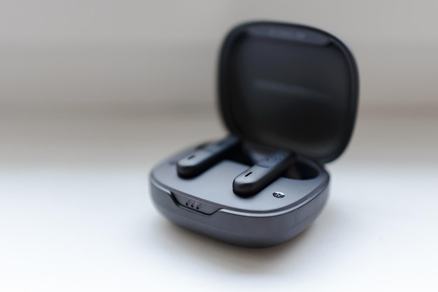 wireless bluetooth headphoneszero cables jbl wave300 deep bassblack jbl earmuffslithuaniatelsiai02092023