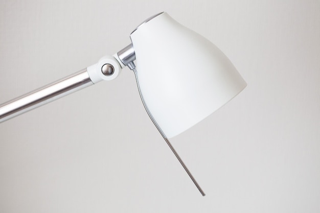 Witte bureaulamp close-up