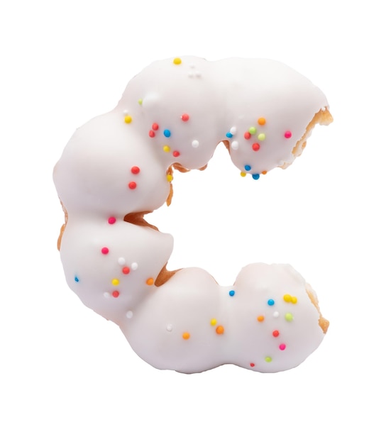 Witte donut met topping in geïsoleerd en uitknippad. Donuts niet vol in geïsoleerd met uitknippad.