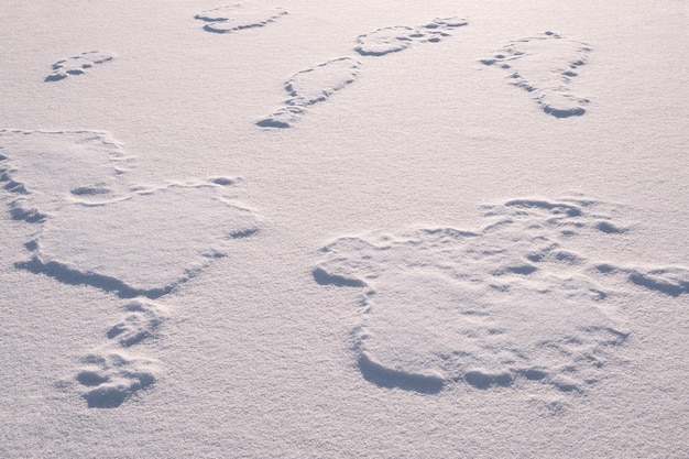 Witte fijne sneeuw achtergrondstructuur