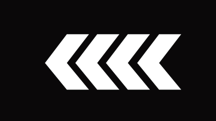 Foto witte kleur of ontwerp afbeeldingen links richting pijlen symbolen waarschuwing gestreepte pijl veiligheidstype isoleerd op zwarte achtergrond