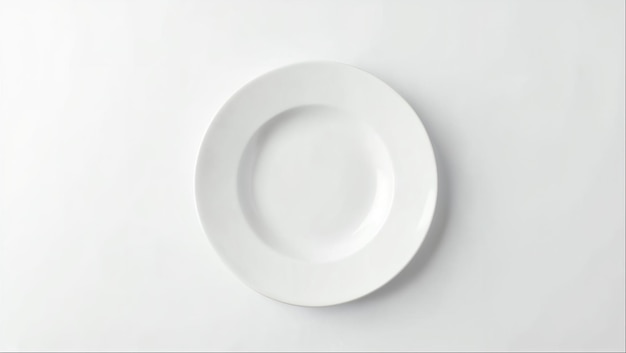 Witte plaat op witte achtergrond