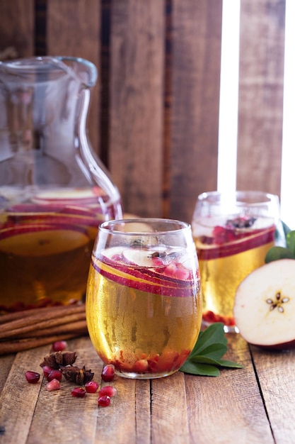 Witte sangria met appelcider