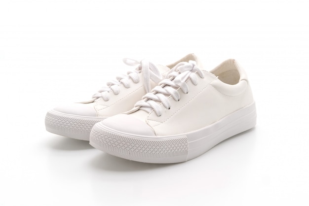 witte sneakers op witte achtergrond