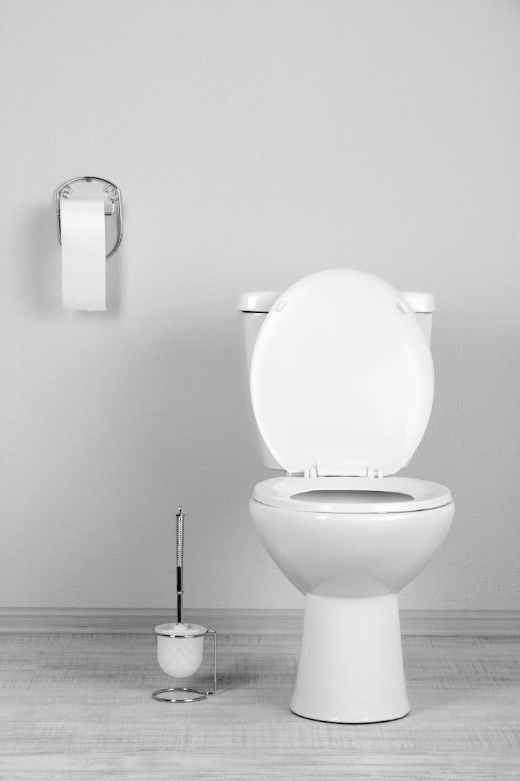 Foto witte toiletpot in een badkamer