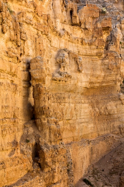 Woestijncanyon van Wadi Kelt in Israël