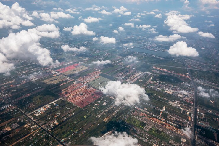 Foto wolk en land op bovenaanzicht