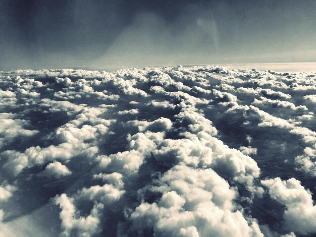 Foto wolken tegen de hemel.