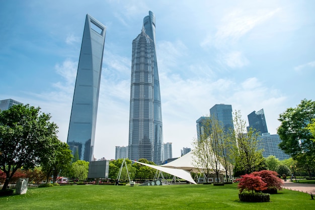 Wolkenkrabbers in het financiële district van Shanghai, China