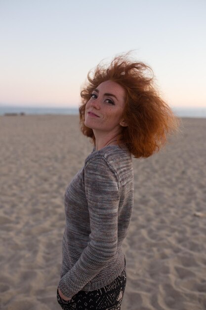 Photo woman at beach