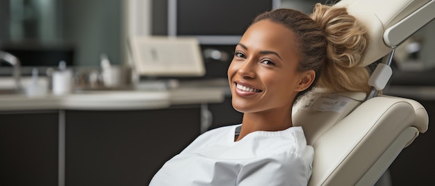 Photo a woman dentist using a microscope preparing for a dental surgery in a modern dentist facility with a male patient