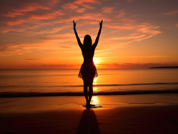 Photo woman doing yoga at the beach during sunset