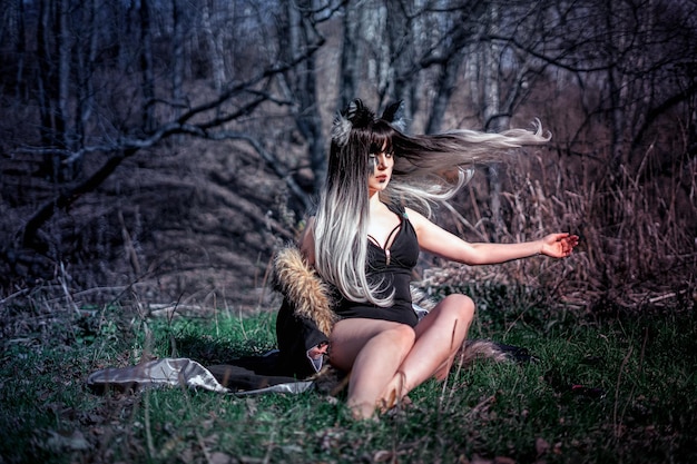 Photo woman in a forest