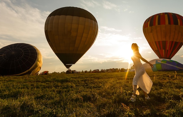 woman and a hot air balloon, summer