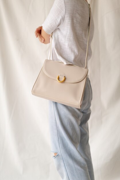 woman leather fashion bag