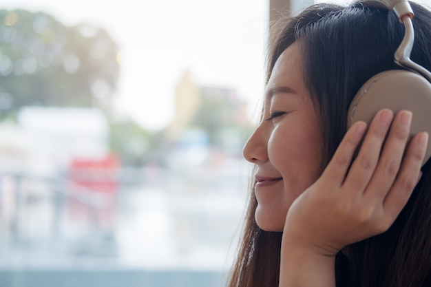 Woman listen to music