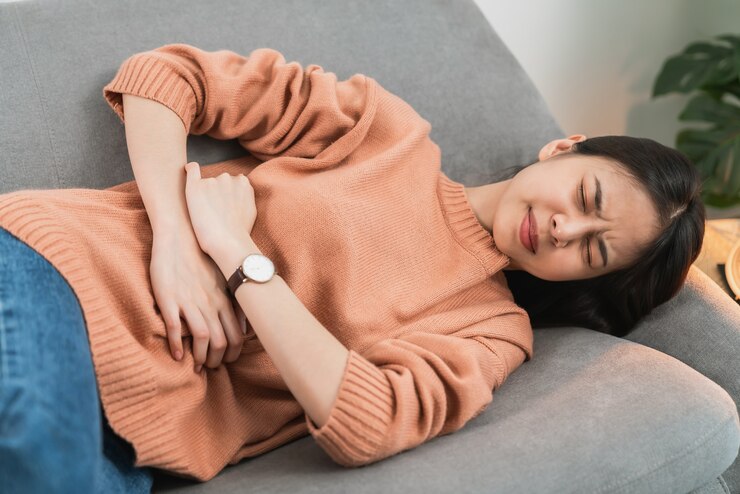 Photo 월경이 있기 때문에 여성의 통증 기간 경련.