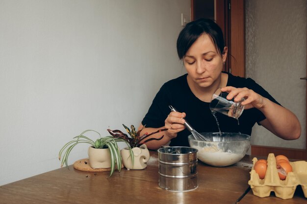 Woman preparing for cookie