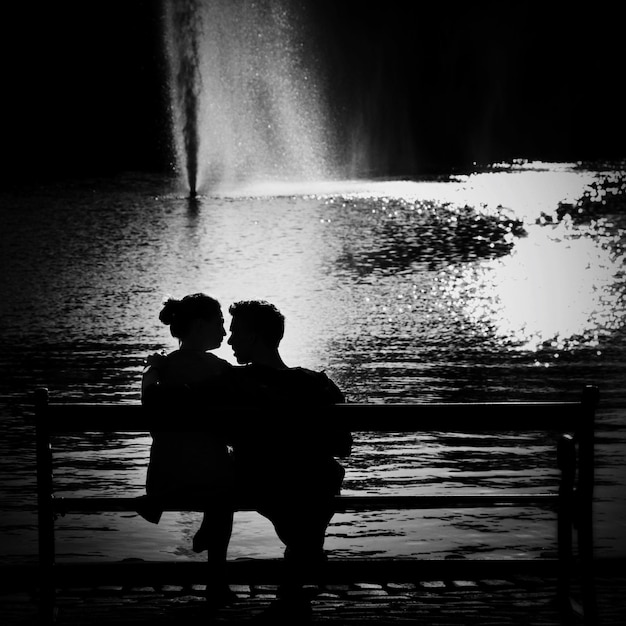 Photo woman standing in water