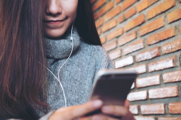 Woman using smart phone 