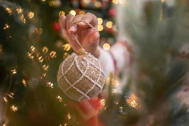 Photo woman with gift and present for christmas and new year party at home.