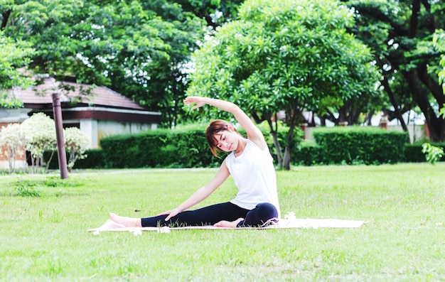 Woman Yoga - relax in nature