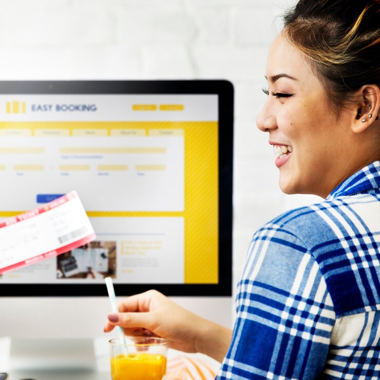 फोटो women booking trip online