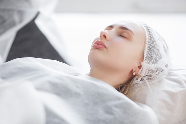 Women in a cosmetic salon doing treatment