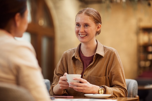 Women drinking coffee