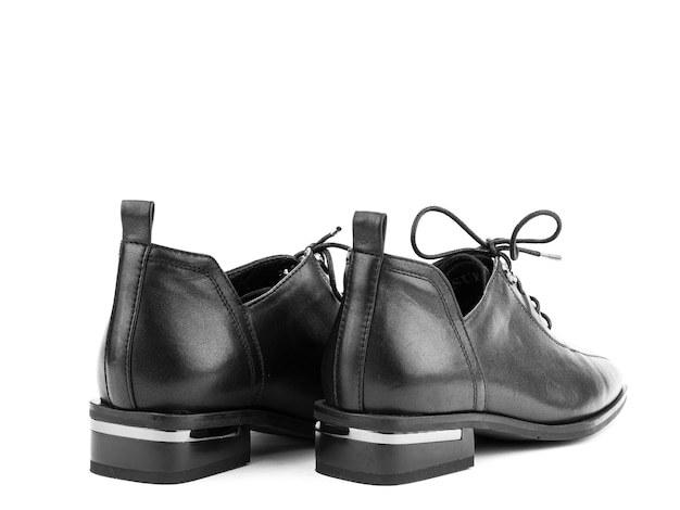 Женские осенние кожаные сапоги джодхпур со шнуровкой и средним каблуком на изолированном белом фоне Вид сзади Модная обувь Фотосессия для обувного магазина