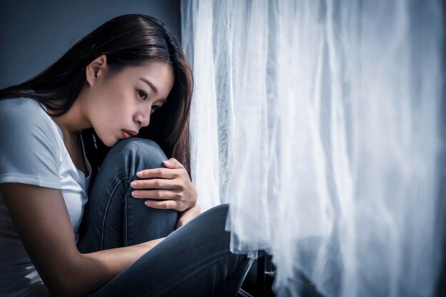 Photo women suffering from depression have a negative effect on the mind